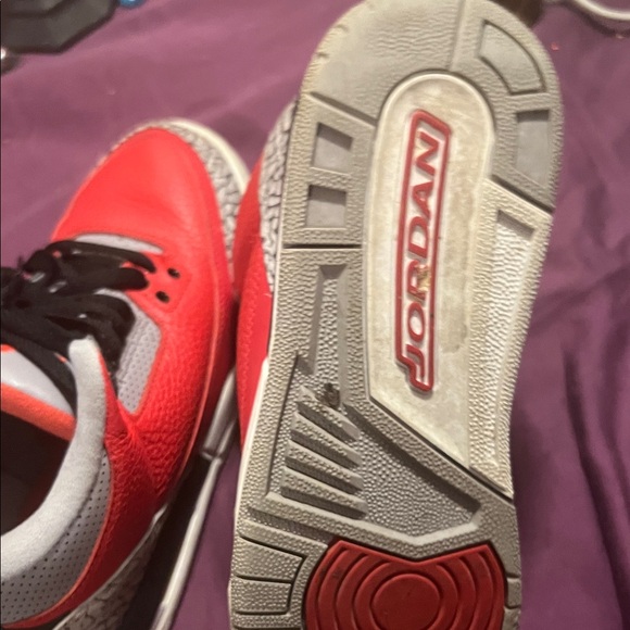 Jordan Women's Red and Gray Sneakers - Picture 4 of 6